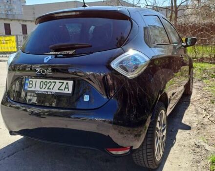 Черный Рено Зое, объемом двигателя 0 л и пробегом 119 тыс. км за 8500 $, фото 1 на Automoto.ua