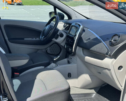 Черный Рено Зое, объемом двигателя 0 л и пробегом 35 тыс. км за 7300 $, фото 7 на Automoto.ua