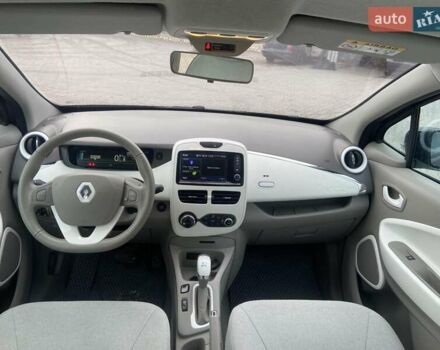 Черный Рено Зое, объемом двигателя 0 л и пробегом 147 тыс. км за 7777 $, фото 22 на Automoto.ua