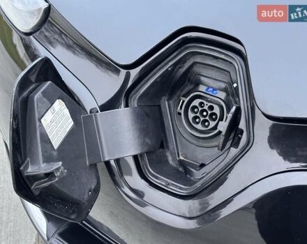 Черный Рено Зое, объемом двигателя 0 л и пробегом 103 тыс. км за 6199 $, фото 20 на Automoto.ua