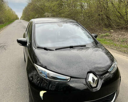 Черный Рено Зое, объемом двигателя 0 л и пробегом 119 тыс. км за 8000 $, фото 1 на Automoto.ua