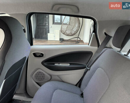 Чорний Рено Зое, об'ємом двигуна 0 л та пробігом 126 тис. км за 6999 $, фото 16 на Automoto.ua