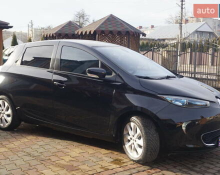 Чорний Рено Зое, об'ємом двигуна 0 л та пробігом 94 тис. км за 7200 $, фото 4 на Automoto.ua