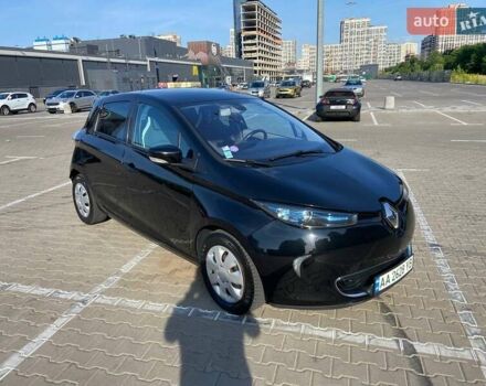 Черный Рено Зое, объемом двигателя 0 л и пробегом 240 тыс. км за 6500 $, фото 1 на Automoto.ua