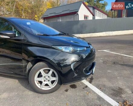 Черный Рено Зое, объемом двигателя 0 л и пробегом 100 тыс. км за 7700 $, фото 5 на Automoto.ua