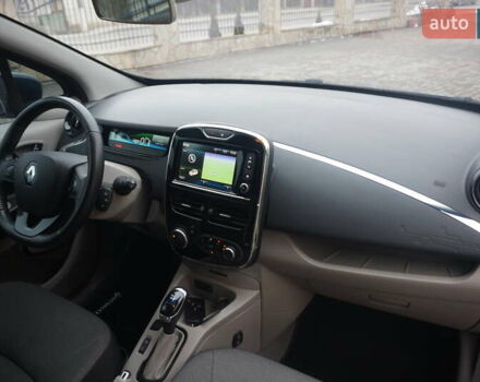 Черный Рено Зое, объемом двигателя 0 л и пробегом 156 тыс. км за 6555 $, фото 41 на Automoto.ua