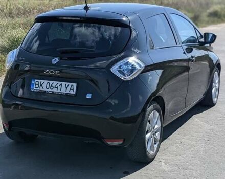Черный Рено Зое, объемом двигателя 0 л и пробегом 138 тыс. км за 6600 $, фото 5 на Automoto.ua