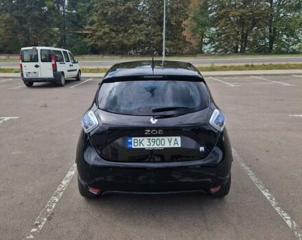 Черный Рено Зое, объемом двигателя 0 л и пробегом 115 тыс. км за 6950 $, фото 7 на Automoto.ua