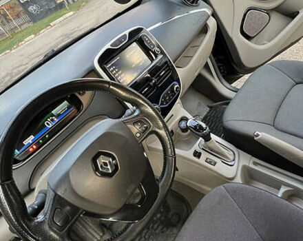 Рено Зое 2015 у Івано-Франківську на Automoto.ua Чорний Рено Зое, об'ємом двигуна 0 л та пробігом 153 тис. км за 6800 $, фото 17 на Automoto.ua