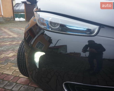 Черный Рено Зое, объемом двигателя 0 л и пробегом 156 тыс. км за 6555 $, фото 23 на Automoto.ua