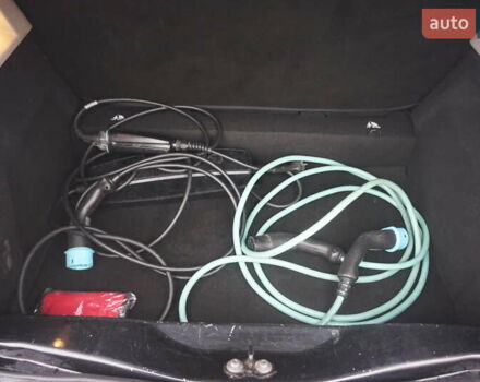 Черный Рено Зое, объемом двигателя 0 л и пробегом 156 тыс. км за 6555 $, фото 50 на Automoto.ua