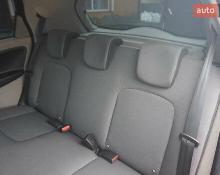 Черный Рено Зое, объемом двигателя 0 л и пробегом 156 тыс. км за 6555 $, фото 47 на Automoto.ua