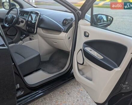 Рено Зое 2015 у Дубно на Automoto.ua Чорний Рено Зое, об'ємом двигуна 0 л та пробігом 120 тис. км за 6200 $, фото 25 на Automoto.ua
