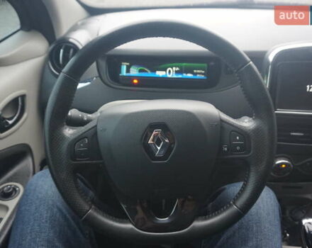 Черный Рено Зое, объемом двигателя 0 л и пробегом 101 тыс. км за 7222 $, фото 28 на Automoto.ua