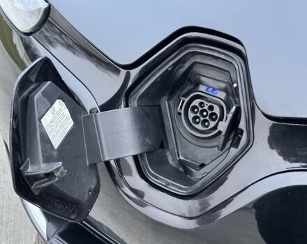 Черный Рено Зое, объемом двигателя 0 л и пробегом 103 тыс. км за 5999 $, фото 5 на Automoto.ua