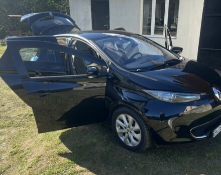 Черный Рено Зое, объемом двигателя 0 л и пробегом 88 тыс. км за 6900 $, фото 4 на Automoto.ua