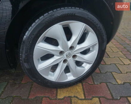 Черный Рено Зое, объемом двигателя 0 л и пробегом 101 тыс. км за 7222 $, фото 60 на Automoto.ua