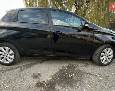 Черный Рено Зое, объемом двигателя 0 л и пробегом 153 тыс. км за 6500 $, фото 4 на Automoto.ua