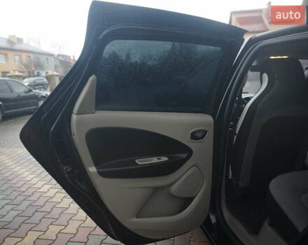 Черный Рено Зое, объемом двигателя 0 л и пробегом 101 тыс. км за 7222 $, фото 43 на Automoto.ua