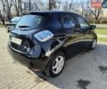 Черный Рено Зое, объемом двигателя 0 л и пробегом 75 тыс. км за 7600 $, фото 5 на Automoto.ua