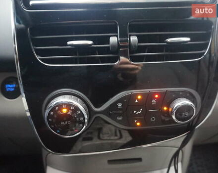 Черный Рено Зое, объемом двигателя 0 л и пробегом 101 тыс. км за 7222 $, фото 33 на Automoto.ua