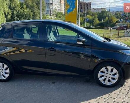 Черный Рено Зое, объемом двигателя 0 л и пробегом 90 тыс. км за 6200 $, фото 5 на Automoto.ua