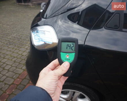 Черный Рено Зое, объемом двигателя 0 л и пробегом 45 тыс. км за 7555 $, фото 72 на Automoto.ua