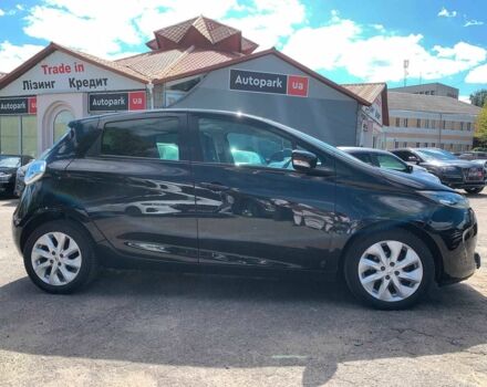 Черный Рено Зое, объемом двигателя 0 л и пробегом 125 тыс. км за 6540 $, фото 3 на Automoto.ua