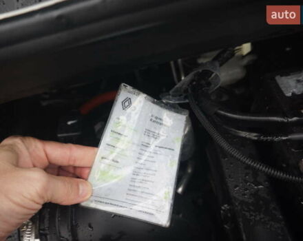 Черный Рено Зое, объемом двигателя 0 л и пробегом 45 тыс. км за 7555 $, фото 59 на Automoto.ua