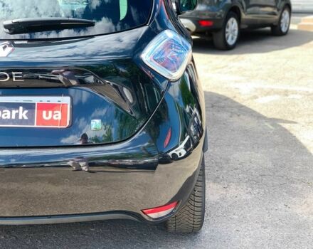 Черный Рено Зое, объемом двигателя 0 л и пробегом 125 тыс. км за 6540 $, фото 11 на Automoto.ua