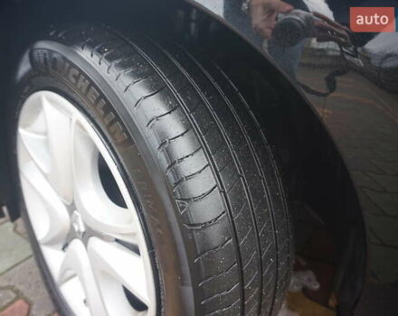 Черный Рено Зое, объемом двигателя 0 л и пробегом 45 тыс. км за 7555 $, фото 64 на Automoto.ua