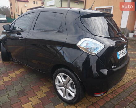 Черный Рено Зое, объемом двигателя 0 л и пробегом 45 тыс. км за 7555 $, фото 18 на Automoto.ua