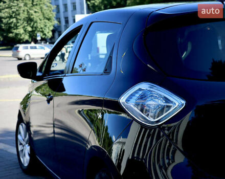 Чорний Рено Зое, об'ємом двигуна 0 л та пробігом 98 тис. км за 6800 $, фото 32 на Automoto.ua