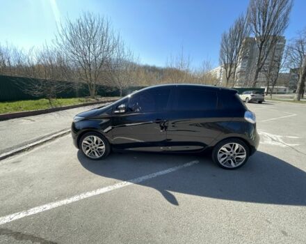 Черный Рено Зое, объемом двигателя 0 л и пробегом 96 тыс. км за 7250 $, фото 4 на Automoto.ua