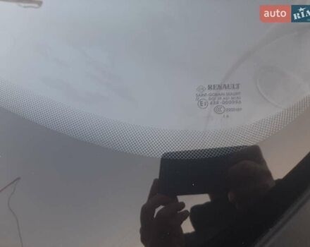 Черный Рено Зое, объемом двигателя 0 л и пробегом 99 тыс. км за 7250 $, фото 9 на Automoto.ua