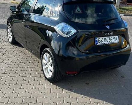 Черный Рено Зое, объемом двигателя 0 л и пробегом 90 тыс. км за 6200 $, фото 7 на Automoto.ua