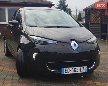 Черный Рено Зое, объемом двигателя 0 л и пробегом 45 тыс. км за 7555 $, фото 2 на Automoto.ua