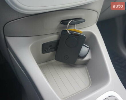 Черный Рено Зое, объемом двигателя 0 л и пробегом 45 тыс. км за 7555 $, фото 34 на Automoto.ua