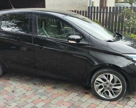 Черный Рено Зое, объемом двигателя 0 л и пробегом 97 тыс. км за 7650 $, фото 4 на Automoto.ua