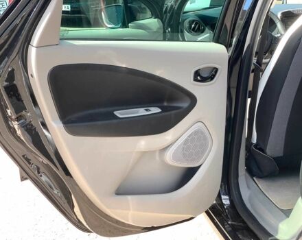 Черный Рено Зое, объемом двигателя 0 л и пробегом 125 тыс. км за 6540 $, фото 17 на Automoto.ua