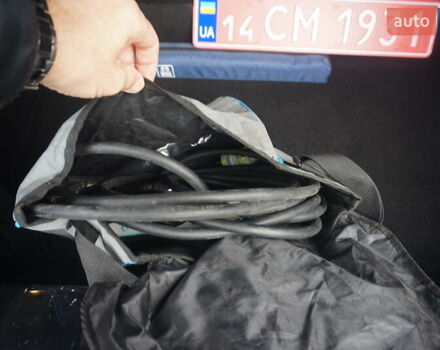 Черный Рено Зое, объемом двигателя 0 л и пробегом 45 тыс. км за 7555 $, фото 48 на Automoto.ua