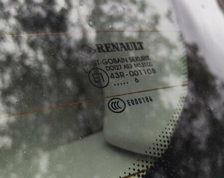 Черный Рено Зое, объемом двигателя 0 л и пробегом 97 тыс. км за 7650 $, фото 35 на Automoto.ua