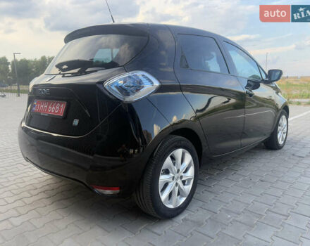 Черный Рено Зое, объемом двигателя 0 л и пробегом 121 тыс. км за 7000 $, фото 15 на Automoto.ua