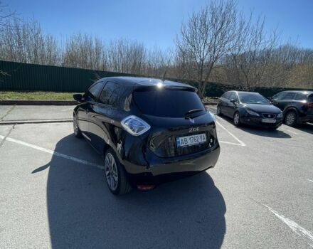 Черный Рено Зое, объемом двигателя 0 л и пробегом 96 тыс. км за 7250 $, фото 5 на Automoto.ua