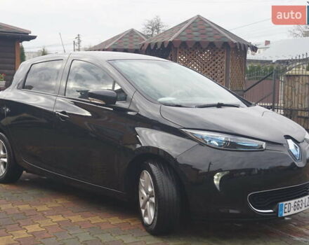 Черный Рено Зое, объемом двигателя 0 л и пробегом 45 тыс. км за 7555 $, фото 3 на Automoto.ua