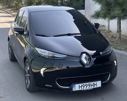Черный Рено Зое, объемом двигателя 0 л и пробегом 120 тыс. км за 6899 $, фото 4 на Automoto.ua
