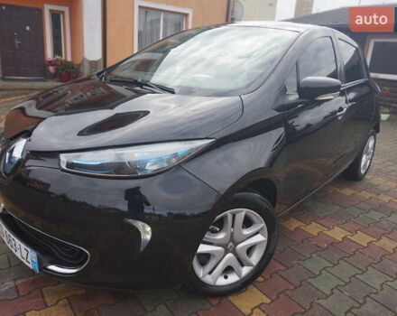 Черный Рено Зое, объемом двигателя 0 л и пробегом 45 тыс. км за 7555 $, фото 12 на Automoto.ua