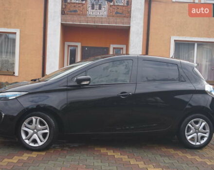 Черный Рено Зое, объемом двигателя 0 л и пробегом 45 тыс. км за 7555 $, фото 11 на Automoto.ua