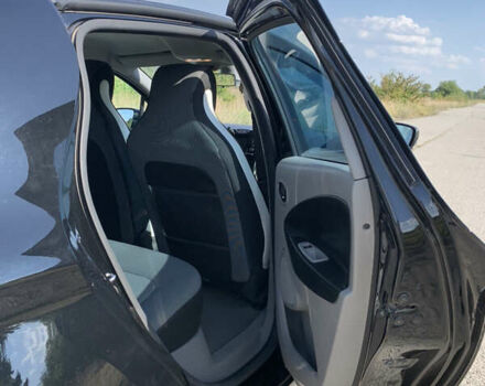 Черный Рено Зое, объемом двигателя 0 л и пробегом 86 тыс. км за 7500 $, фото 19 на Automoto.ua