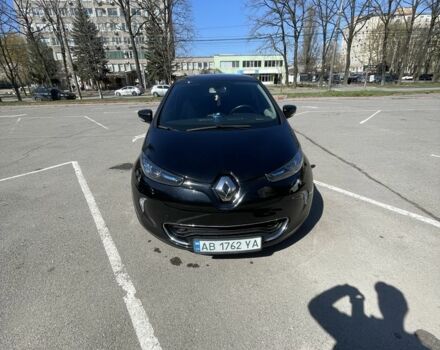 Черный Рено Зое, объемом двигателя 0 л и пробегом 96 тыс. км за 7250 $, фото 1 на Automoto.ua